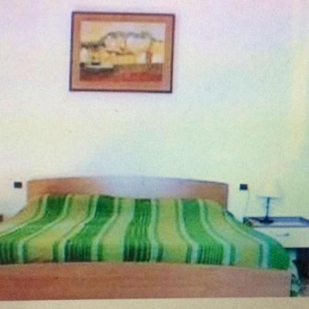 Residenza Via Roma 3 Villa La Maddalena  Bilik gambar