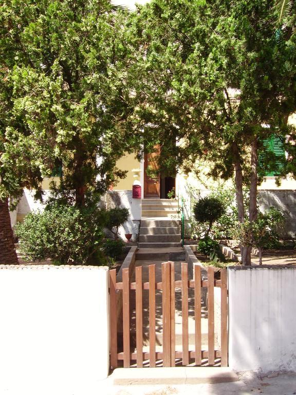 Residenza Via Roma 3 Villa La Maddalena  Bilik gambar